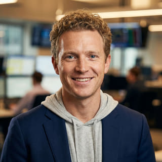 Ryan Brooks, Analyste Principal en Trading au sein de Sévélune Finance